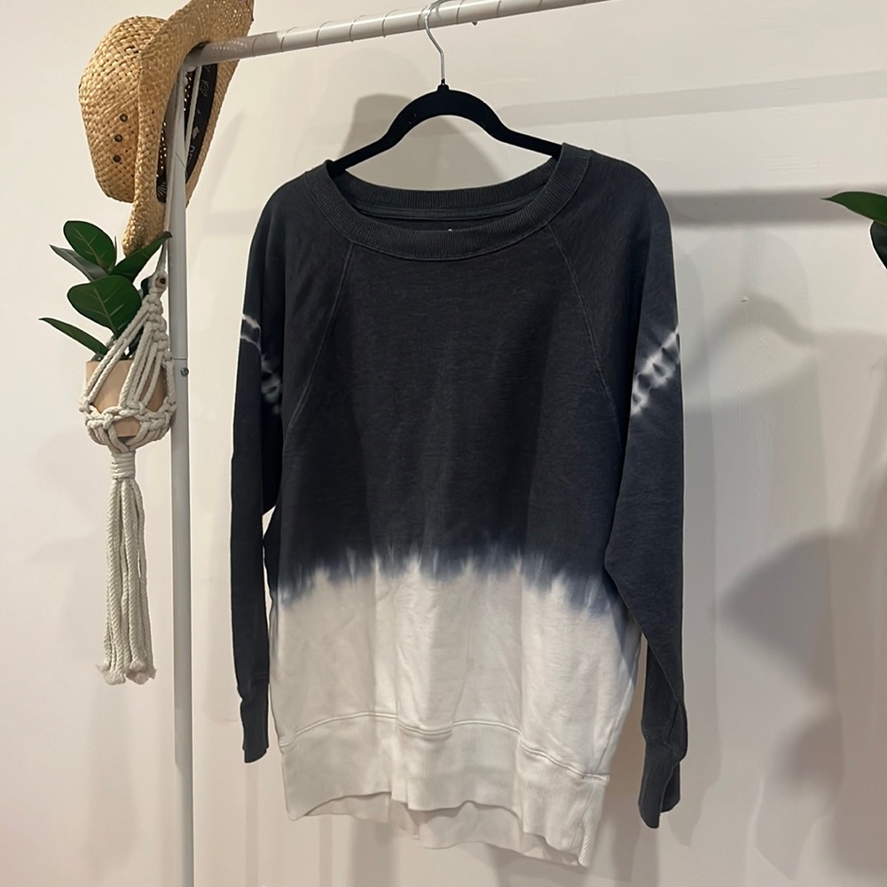 Women’s XS Lounge Shirt